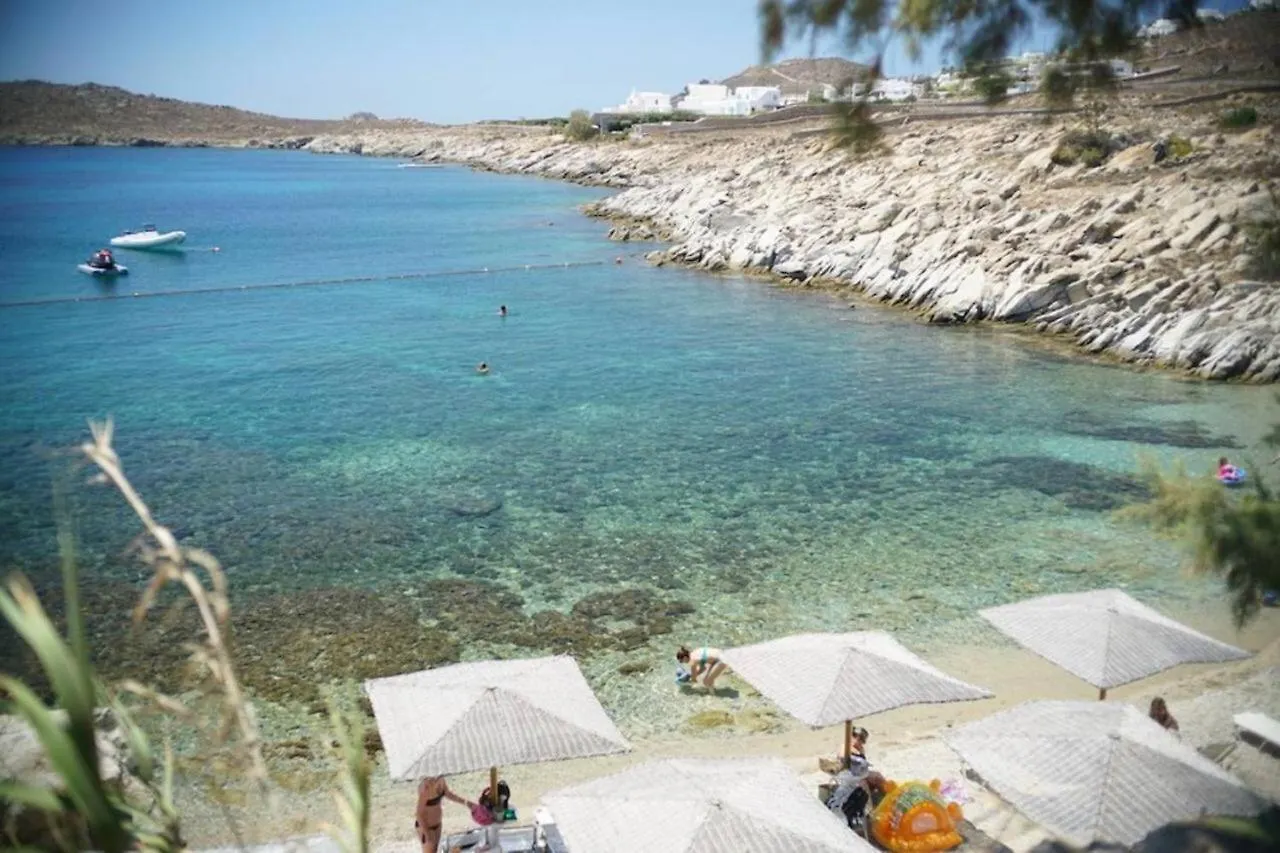 Waves Private Resort Mykonos Town